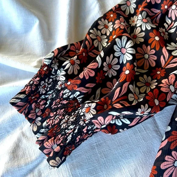 RYEGRASS Off the Shoulder Top - Size Large - Picture 5 of 8